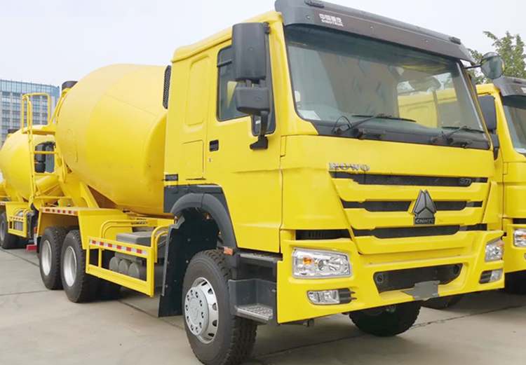 Cement Mixer Trucks
